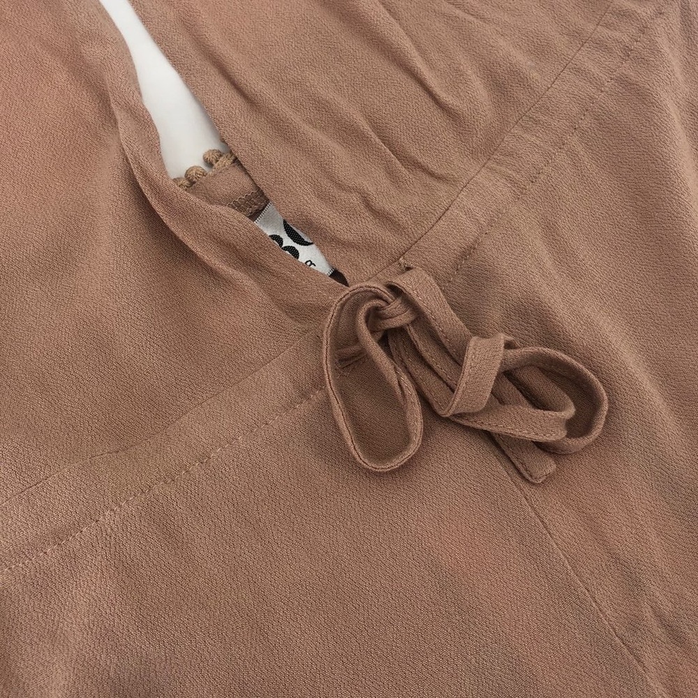 Very flattering romper !! - Picture 5 of 5